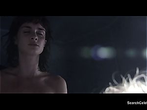Pretty Paz Vega getting red-hot with her paramour on film